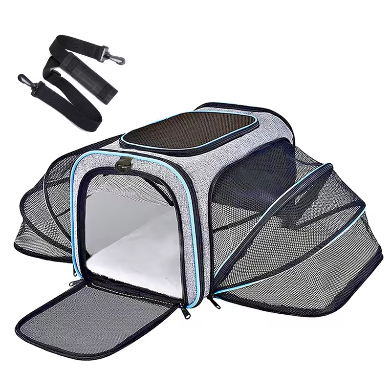 Double expanded pet carrier